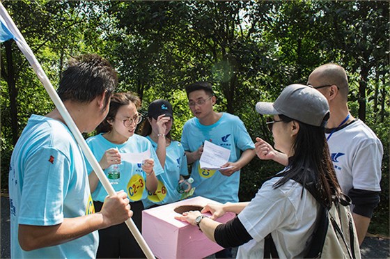 郴汽集團組織開展迎“五一”慶祝建司60周年智跑競賽活動